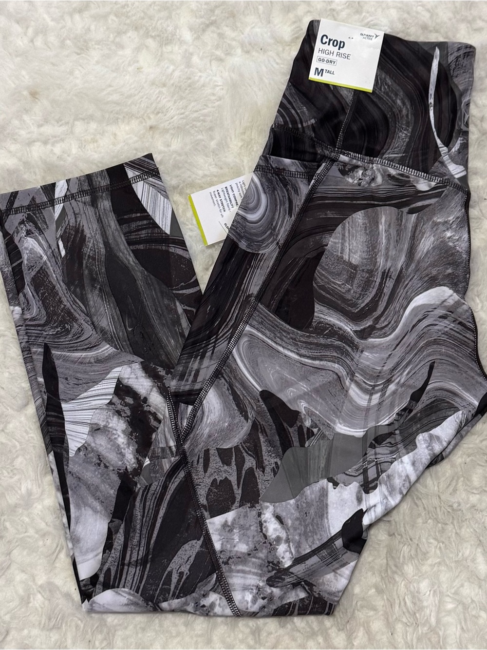 Crop High Rise Leggings in Black & Gray Marble Print Size M